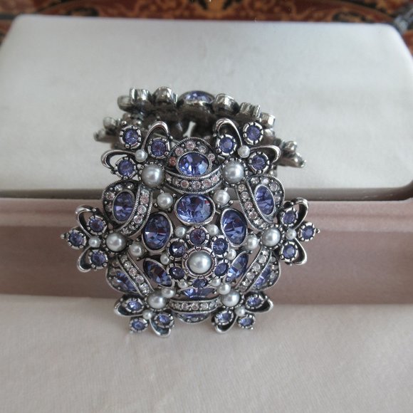 VTG JOAN RIVERS Faux Tanzanite, Pearls w/Rhinestones PIN BROOCH Silver Tone 2.5" - Picture 7 of 7